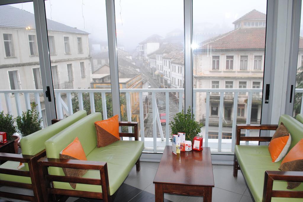卡久皮酒店 Gjirokastër 外观 照片