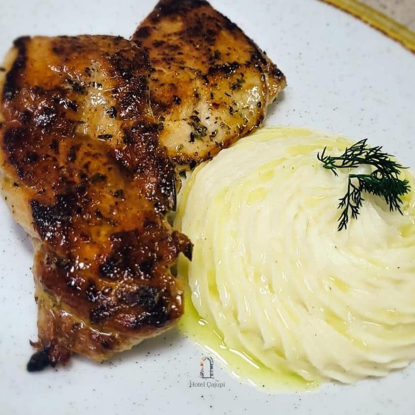 卡久皮酒店 Gjirokastër 外观 照片